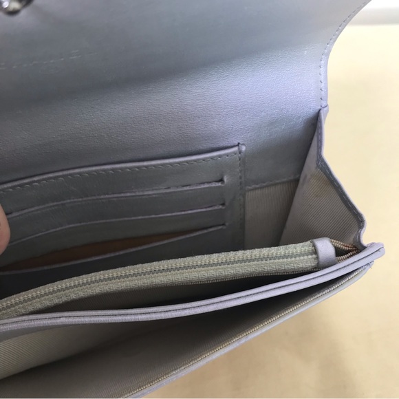 CHANEL Iridescent Pearl Wallet - Picture 11 of 16